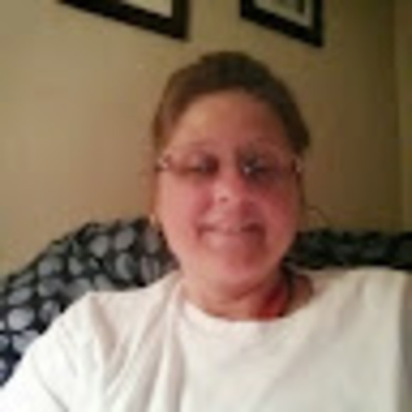 Meet your Posher, Loretta - Picture 1 of 1